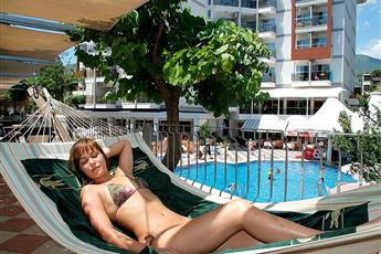 Grand Okan Hotel
