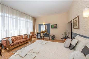 Grand Ons Hotel
