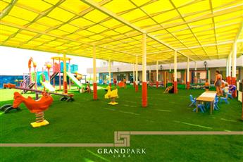 Grand Park Lara