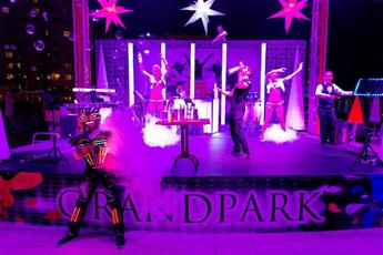 Grand Park Lara