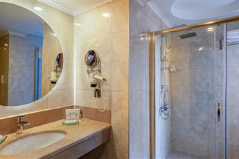 Gravel Hotels Select