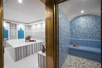 Great Fortune Design Hotel