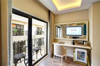 Great Fortune Design Hotel