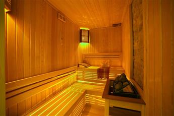 Great Fortune Design Hotel