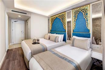 Great Fortune Design Hotel