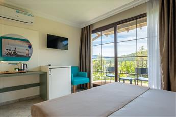 Green Bay Resort & Spa 5*