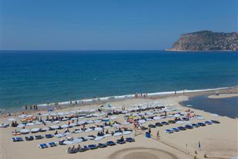 Green Garden Suites Hotel 4*