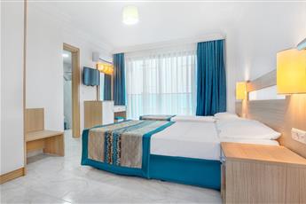 Green Life Hotel