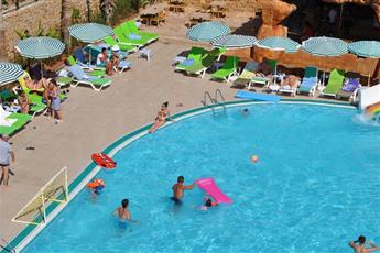 Green Life Hotel