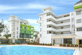 Green Life Hotel