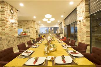 Green Life Hotel