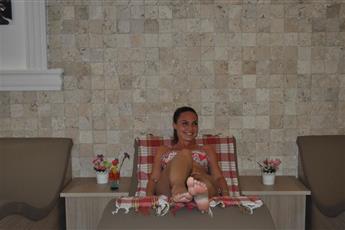 Green Life Hotel