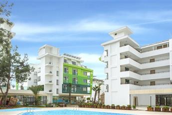 Green Life Hotel