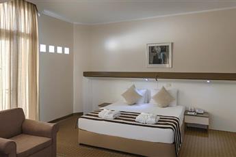 Green Max Hotel