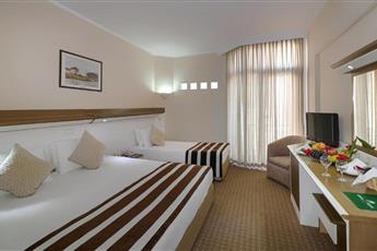 Green Max Hotel