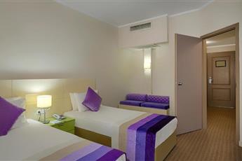 Green Max Hotel