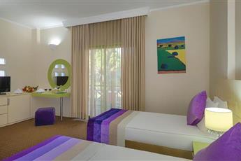 Green Max Hotel