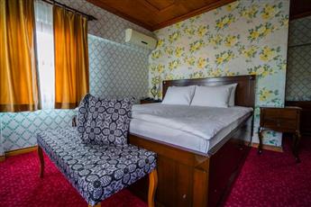 Gulliver Mansion Hotel