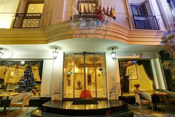 Halifaks Hotel 4*