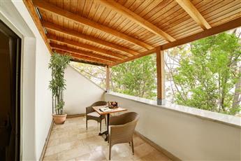 Halifaks Hotel 4*