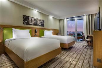 Hampton by Hilton Istanbul Atakoy 3*
