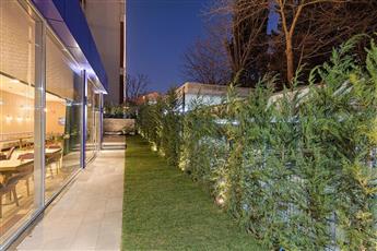 Hampton by Hilton Istanbul Atakoy 3*