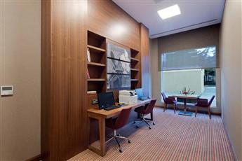 Hampton by Hilton Istanbul Atakoy 3*