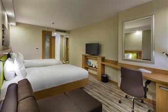 Hampton by Hilton Istanbul Atakoy 3*