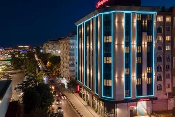 Hampton by Hilton Istanbul Merter 4*