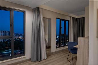 Hampton by Hilton Istanbul Merter 4*