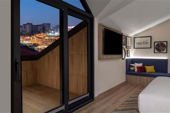 Hampton by Hilton Istanbul Merter 4*