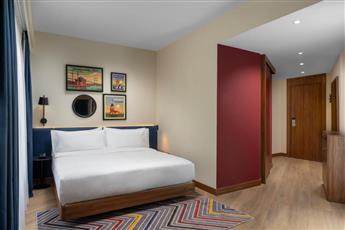 Hampton by Hilton Istanbul Sisli 4*