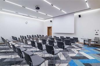 Hampton by Hilton Istanbul Zeytinburnu 4*