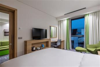Hampton by Hilton Istanbul Zeytinburnu 4*