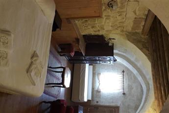 Has Cave Konak