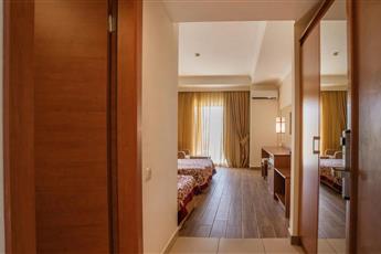 Hedef Beach Resort & Spa 5*