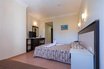 Helios Hotel Side 3*