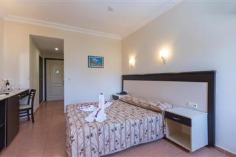 Helios Hotel Side 3*