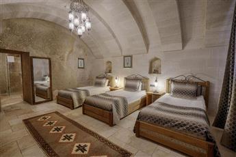 Hera Cave Suites
