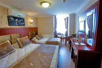 Hermanos Hotel 3*