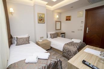 HHK Hotel Downtown 4*