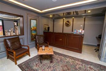 HHK Hotel Downtown 4*