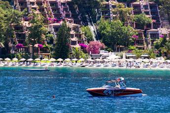 Hillside Beach Club 5*