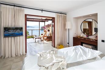 Hillside Beach Club