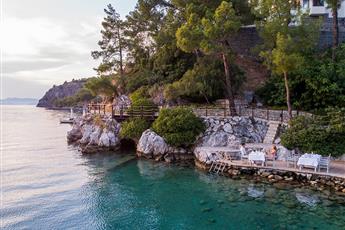 Hillside Beach Club