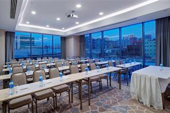 Hilton Garden Inn Istanbul Ataturk Airport 4*