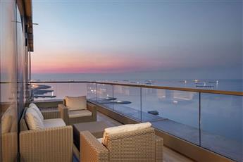 Hilton Istanbul Bakirkoy 5*