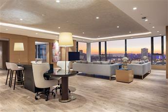 Hilton Istanbul Bakirkoy 5*