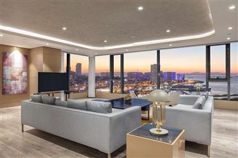 Hilton Istanbul Bakirkoy 5*