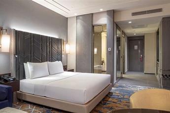 Hilton Istanbul Bakirkoy 5*